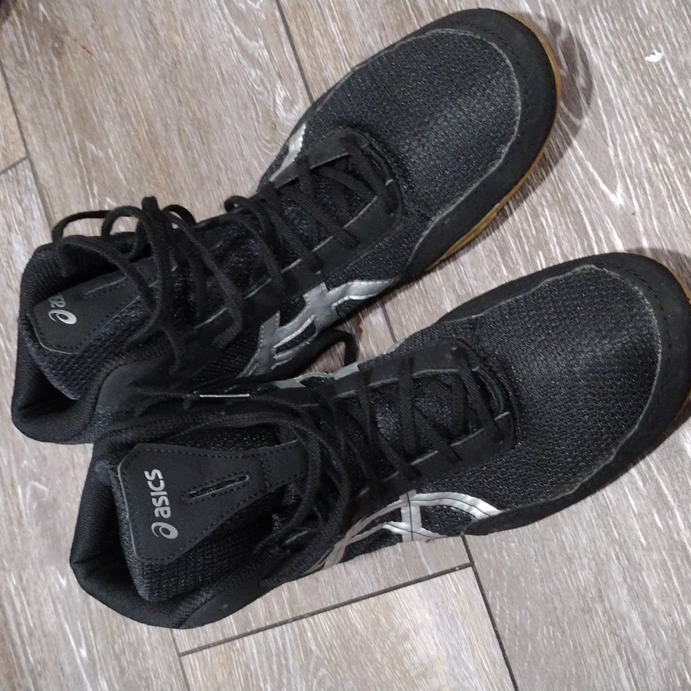 Asics Matflex wrestling or boxing shoes. NWOT. Size 12